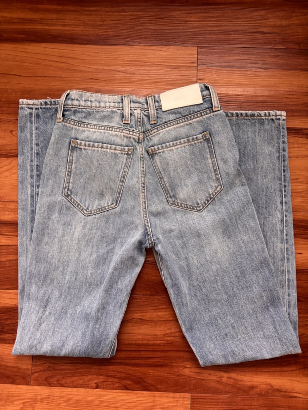 7 For All Mankind Light Blue Straight Leg Jeans - Picture 3 of 9
